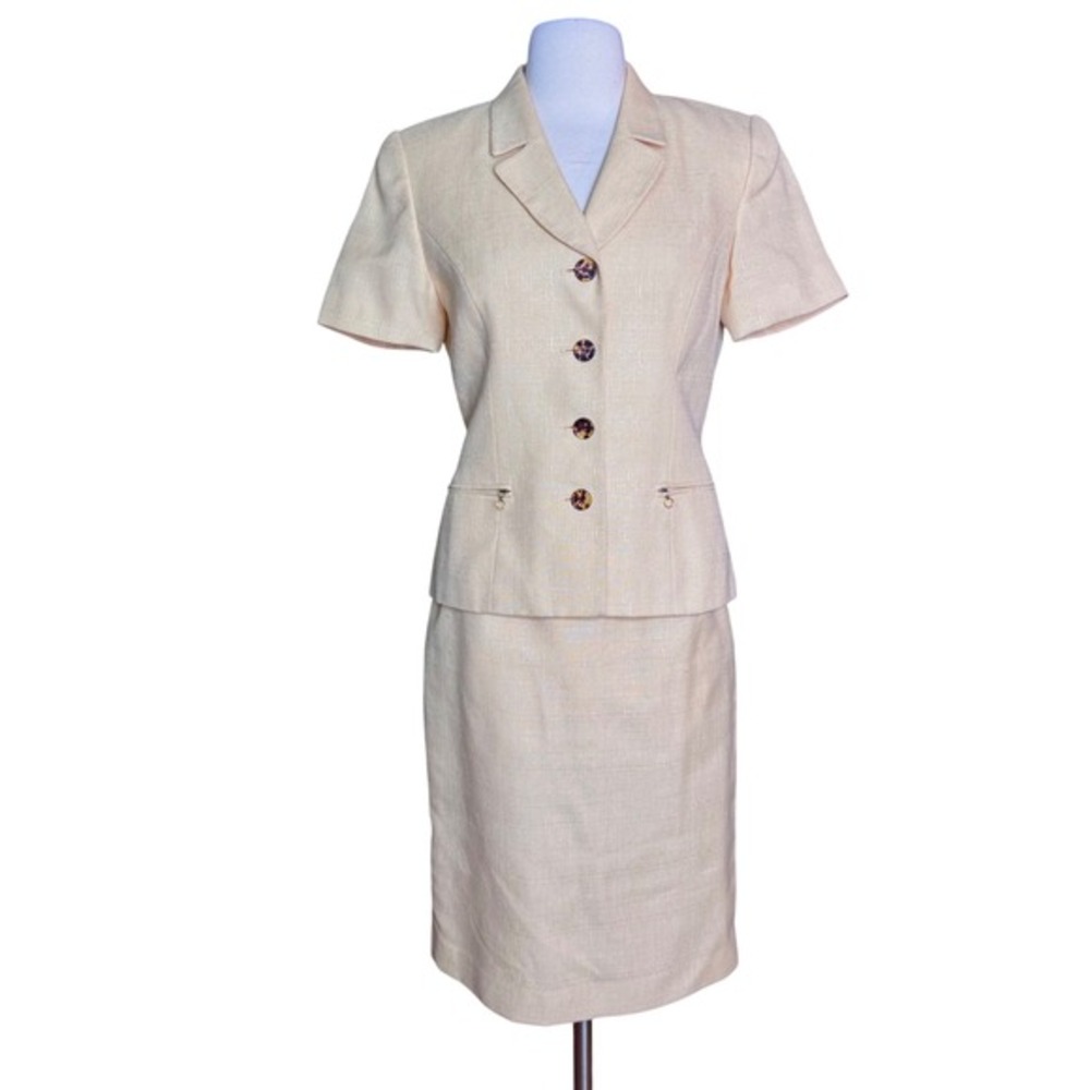 Vintage Two Piece Suit Butter Yellow Size 4 Short Sleeve‎ Blazer w/ Skirt Office